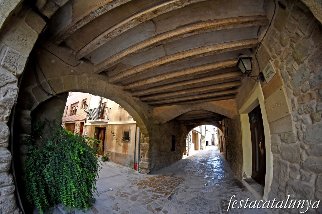 La Fuliola - Portal i voltes de la vila closa 