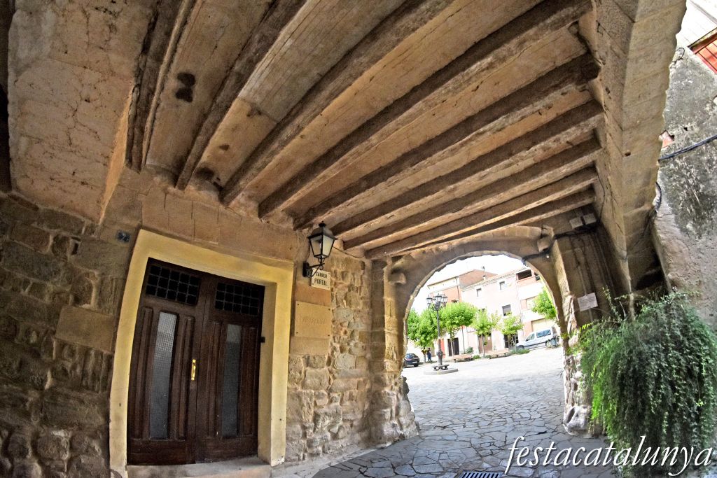 La Fuliola - Portal i voltes de la vila closa 