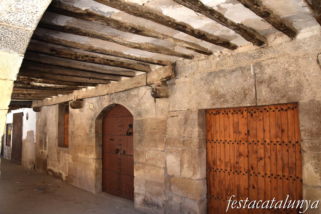 Anglesola - Porxos del carrer Major 