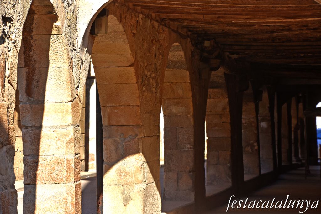 Anglesola - Porxos del carrer Major 