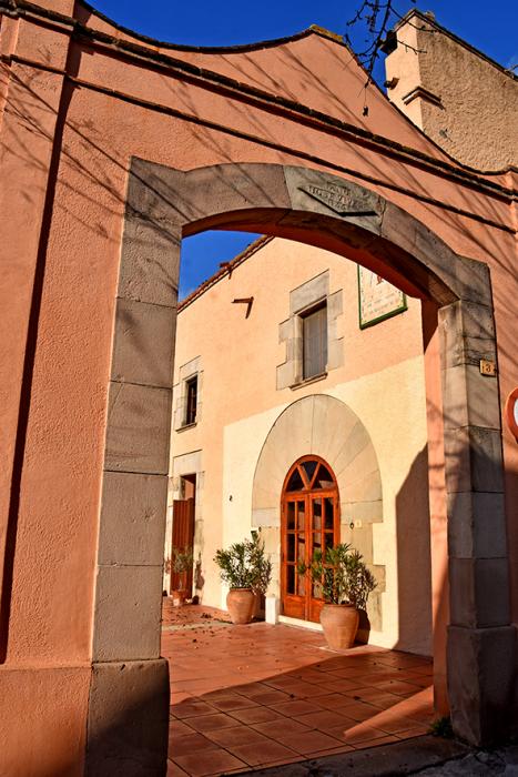 Can Viver o Mas Viver de la Plaça a l'Ametlla del Vallès