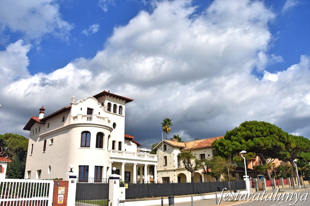 Sant Vicenç de Montalt - Passeig del marquès de Casa Riera - Can Pellicer 