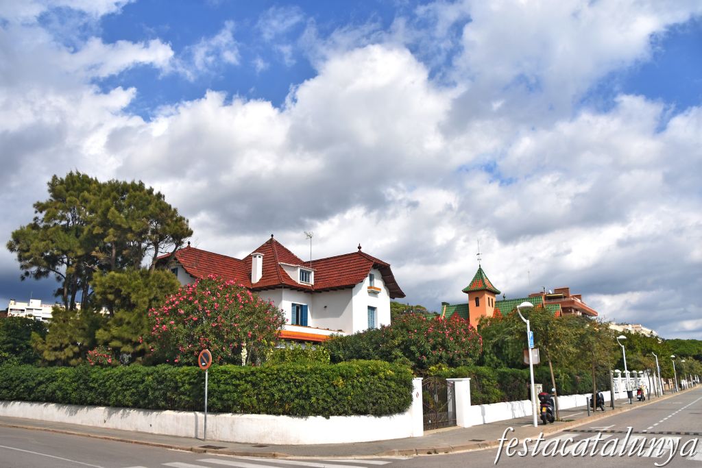 Sant Vicenç de Montalt - Passeig del marquès de Casa Riera - Can Solé 