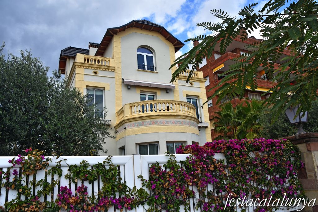 Sant Vicenç de Montalt - Passeig del marquès de Casa Riera - Mar i Vent