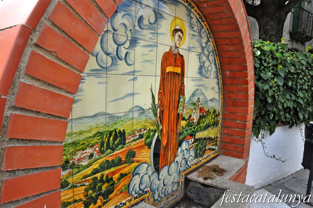 Sant Vicenç de Montalt - Plaça del poble 