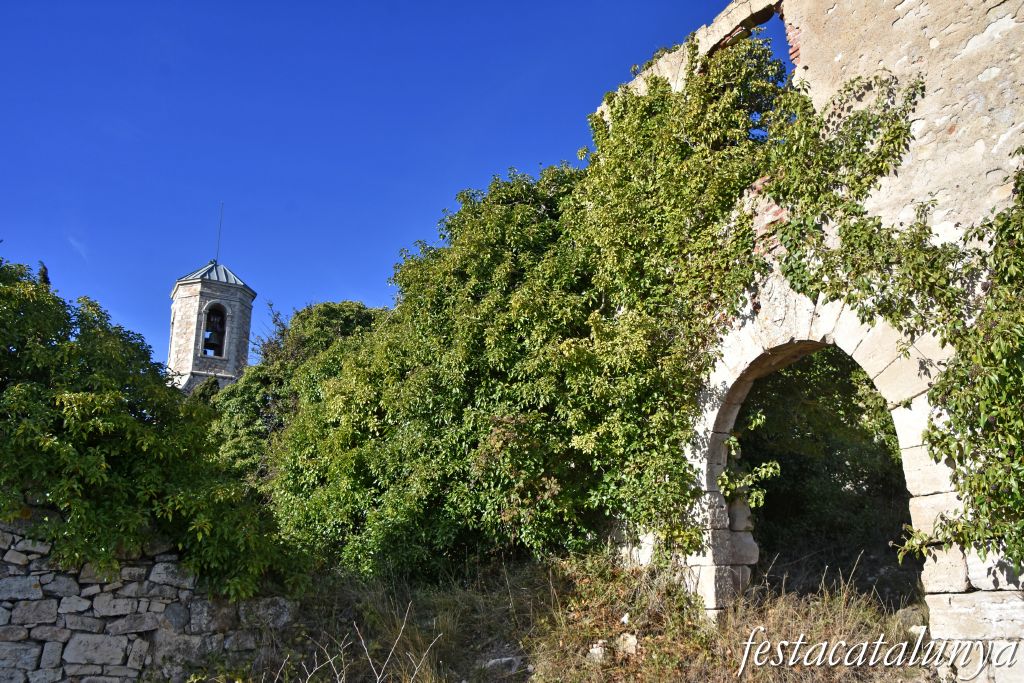 Mont-ral - Sant Pere ad Vincula (Restes casa parroquial)