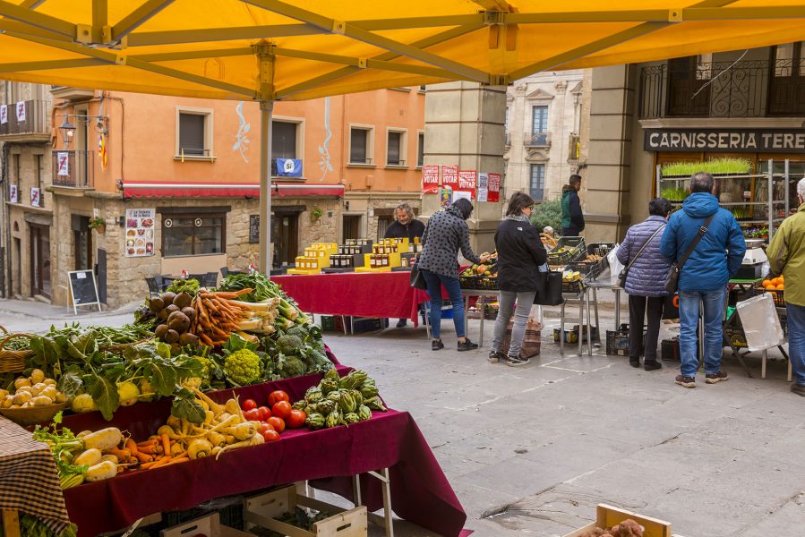 Mercat setmanal a Solsona, tots els dimarts i els divendres