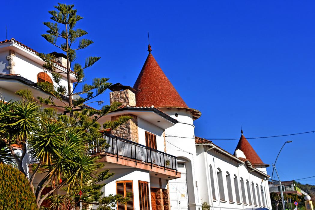 Escola pública noucentista de la Bisbal del Penedès