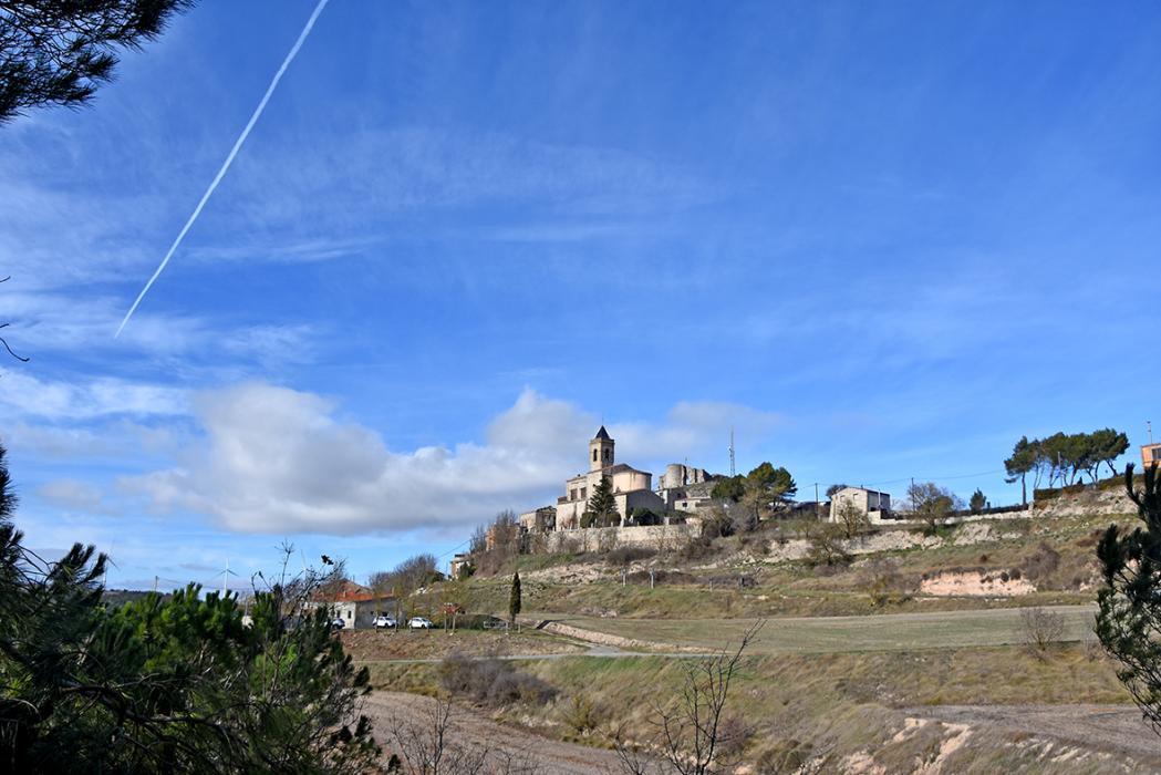 Poble d'Aguiló al terme de Santa Coloma de Queralt