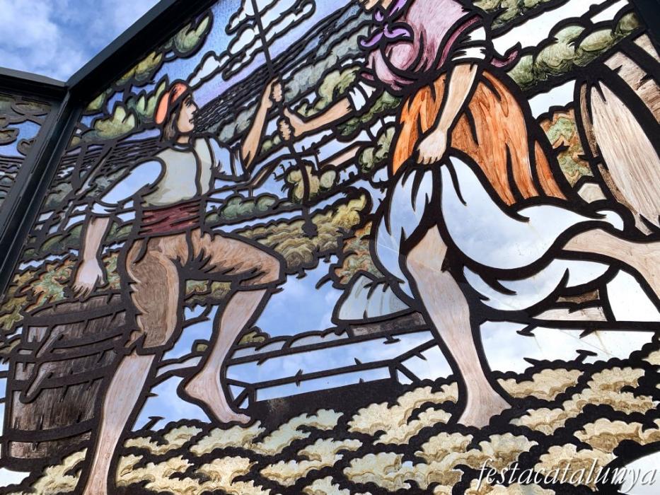 Castellet i la Gornal - Castellet Encantat (L'anell de Möebius)