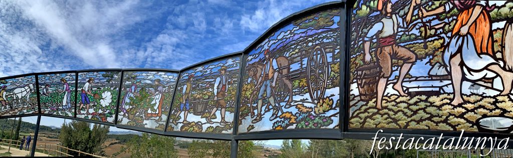 Castellet i la Gornal - Castellet Encantat (L'anell de Möebius)