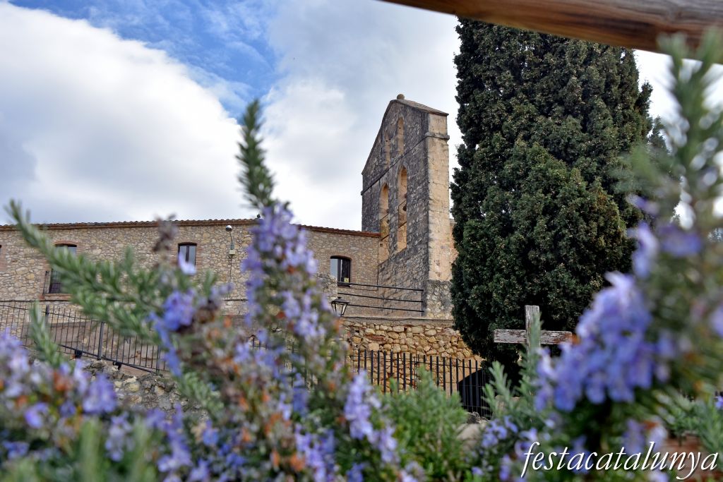 Castellet i la Gornal - Església de Sant Pere del Castell de Castellet