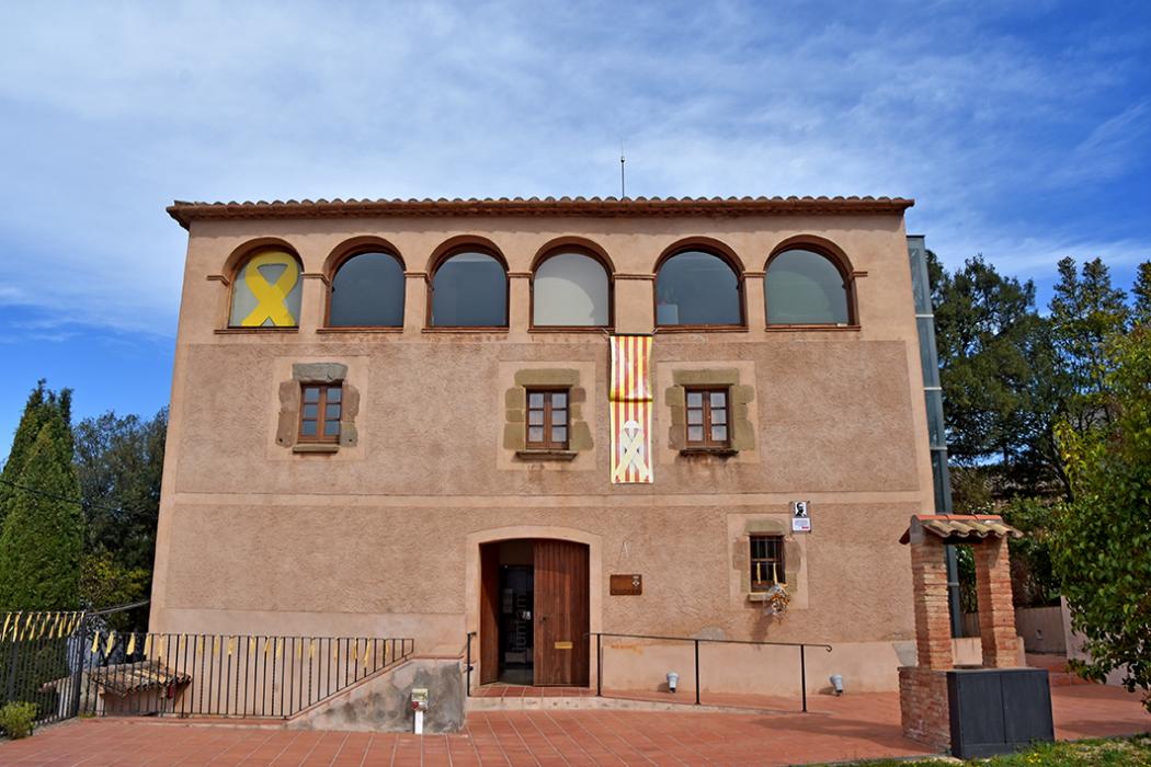 Ajuntament o antic casal del Marquet de l'Era a Sant Llorenç Savall