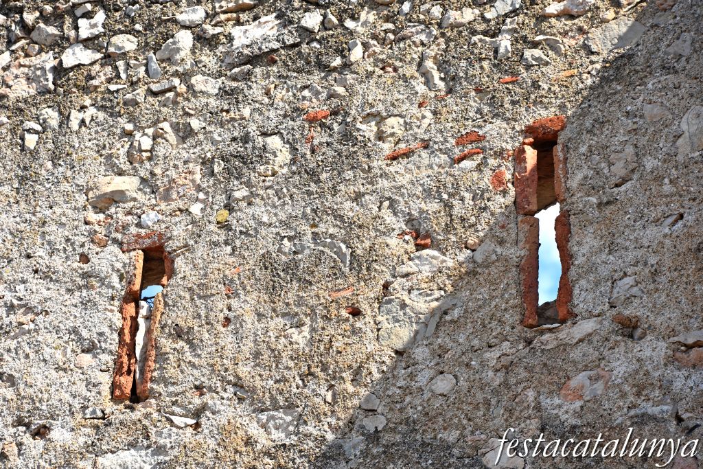 Castellvell del Camp - Fortí carlí al turó de Santa Anna 