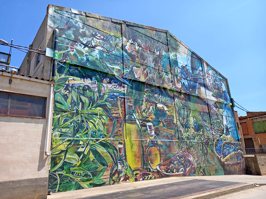 Cooperativa i mural de la Granadella