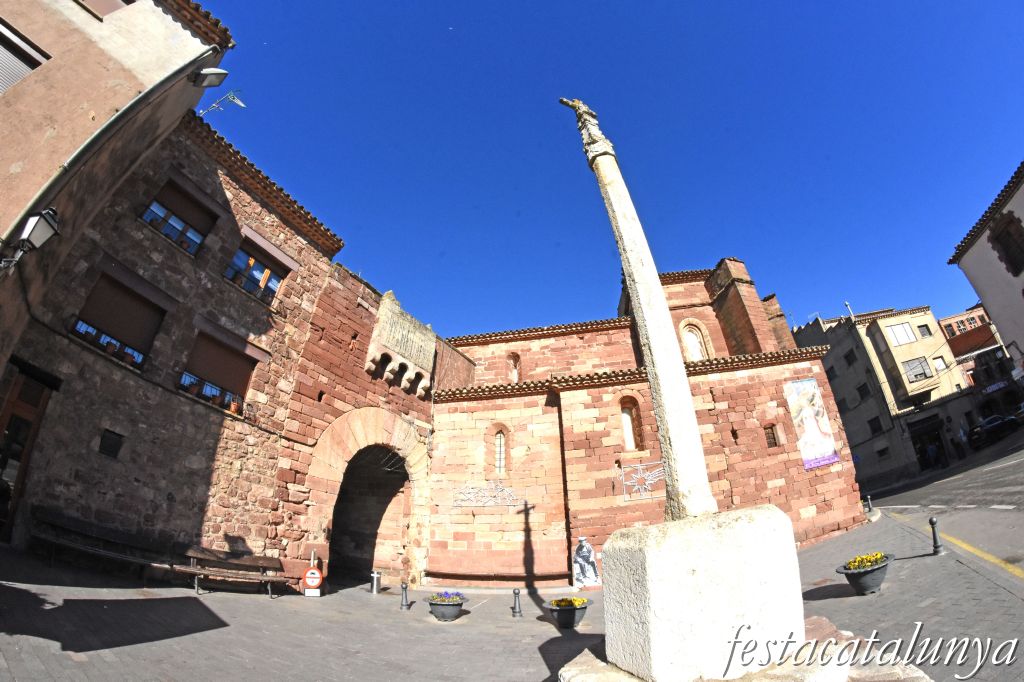 Prades - Creu de terme 