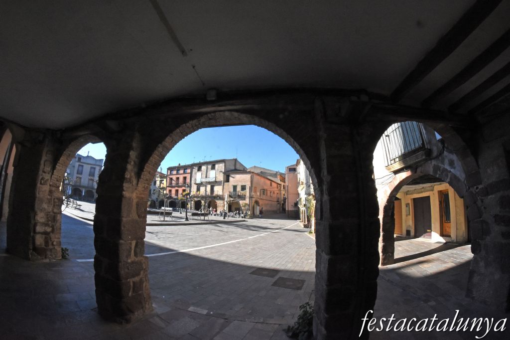 Prades - Plaça Major