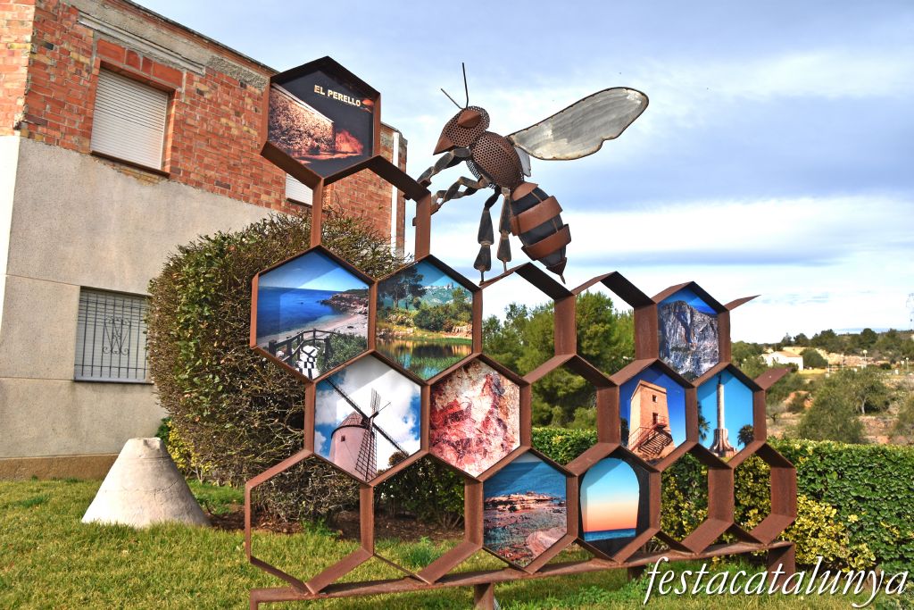 El Perelló - Monument a la mel i a l'oli 