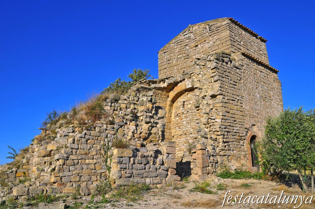 Santa Coloma de Queralt - Nucli de les Roques - Església de Sant Pere 