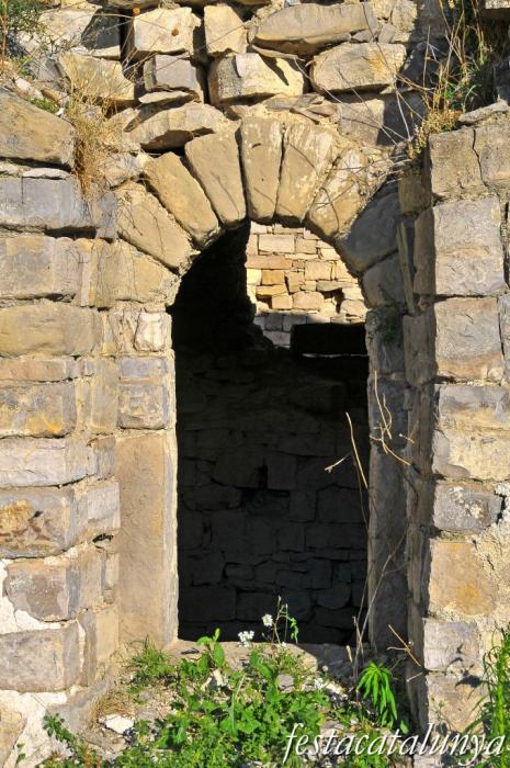 Santa Coloma de Queralt - Nucli de les Roques - Església de Sant Pere 