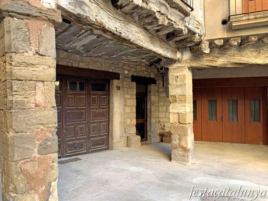 Santa Coloma de Queralt - Plaça d'Avall o de l'Església 