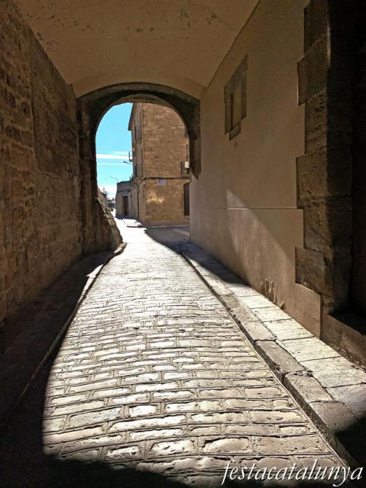 Santa Coloma de Queralt - Portal del Vicari o de Santa Maria 