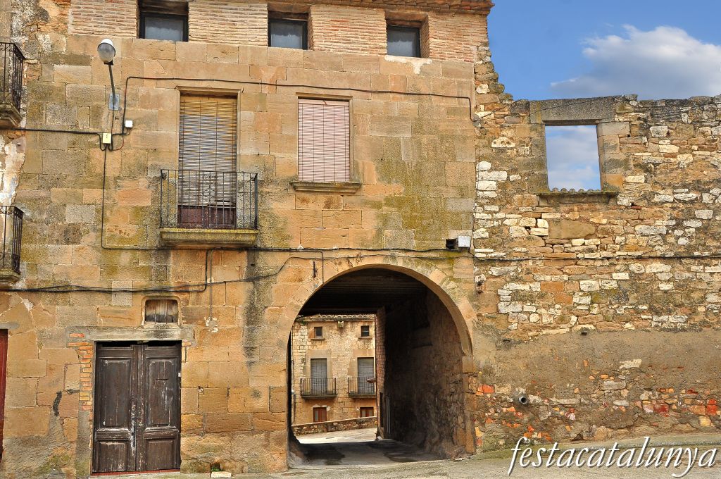 Maials - Muralles de la Vila Closa 