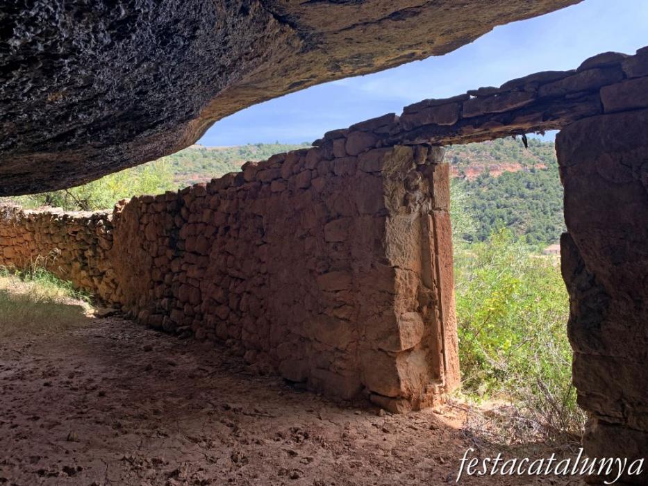 La Granadella - Balma murada dels Triquell