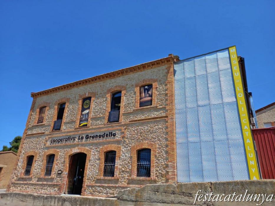La Granadella - Cooperativa i mural 
