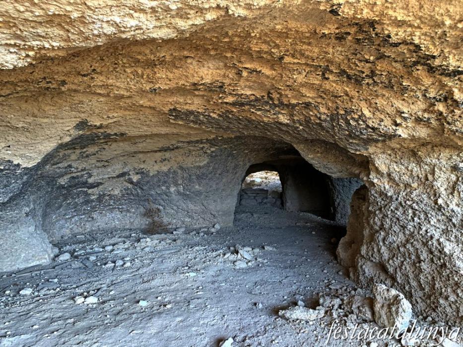 La Granadella - La gravera, galeries i coves de grava 