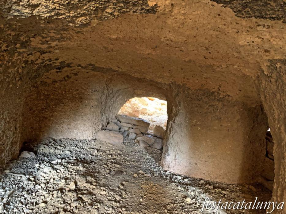 La Granadella - La gravera, galeries i coves de grava