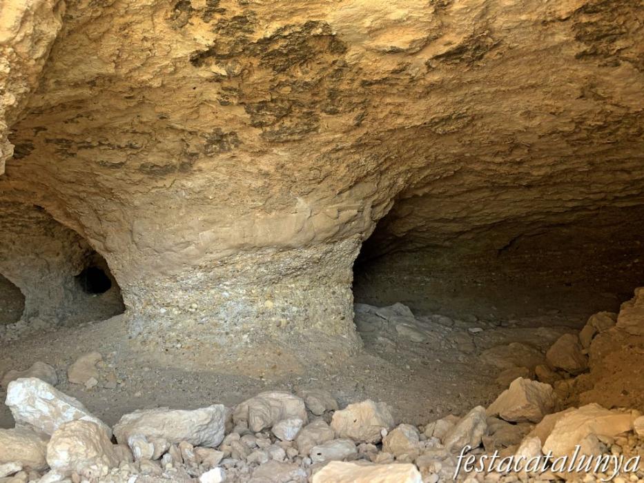 La Granadella - La gravera, galeries i coves de grava