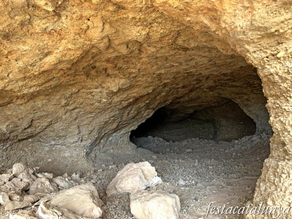 La Granadella - La gravera, galeries i coves de grava