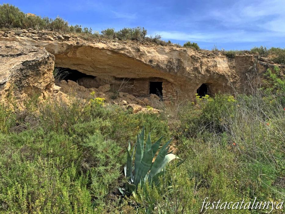 La Granadella - La gravera, galeries i coves de grava 