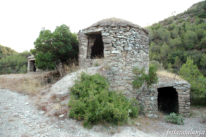 Tines de l'Escudelleta a la vall del Flequer al Pont de Vilomara i Rocafort ***