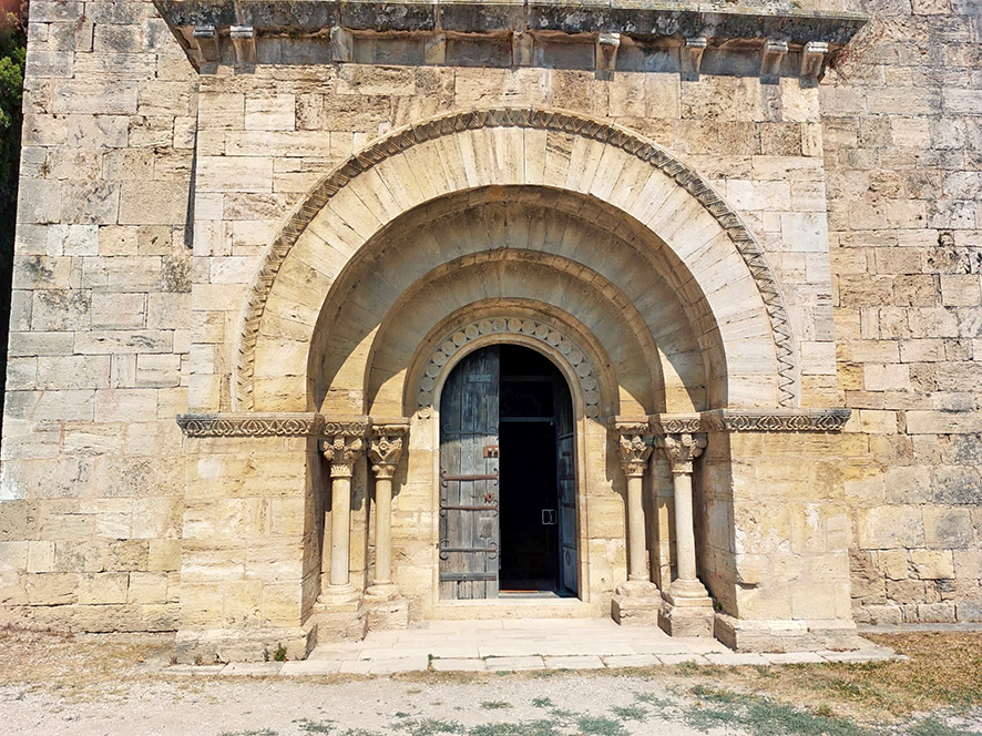 Santa Maria de Porqueres***
