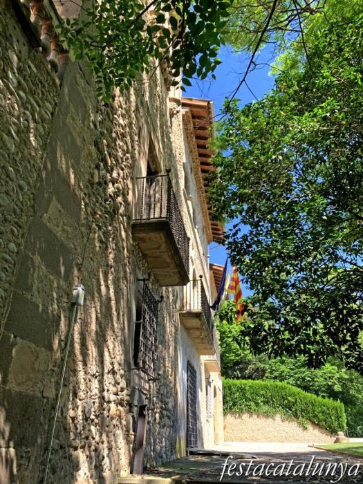 Les Masies de Voltregà - Ajuntament, antiga casa forta del Despujol 