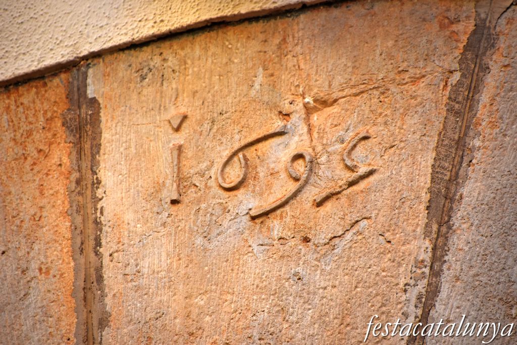 Carrer Tinent Rei de Vinyols i els Arcs