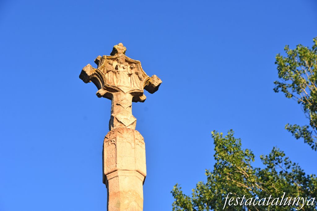 Santa Maria de Miralles - Creu de Françola 