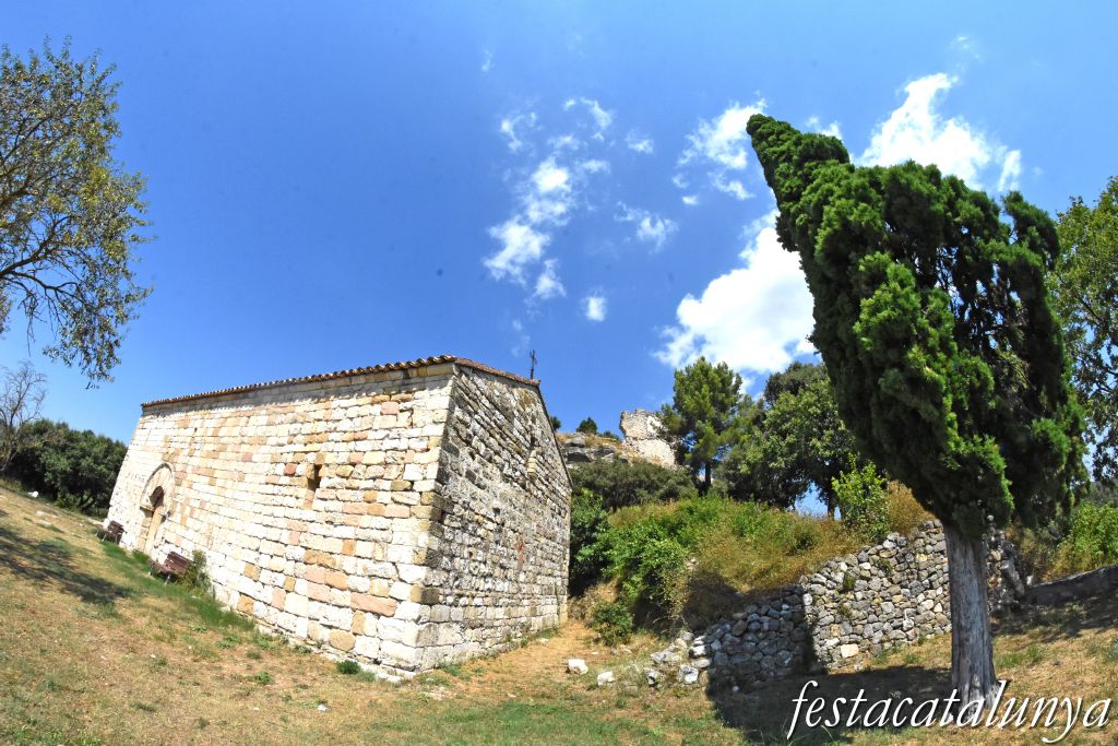 Santa Maria de Miralles - Església romànica de Santa Maria del castell de Miralles 