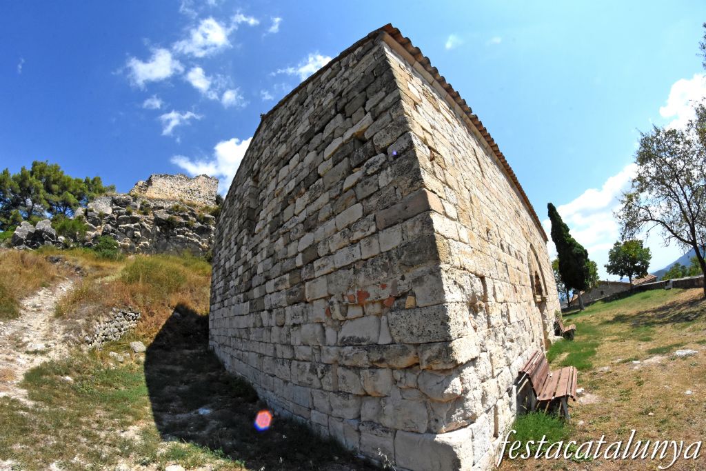 Santa Maria de Miralles - Església romànica de Santa Maria del castell de Miralles 