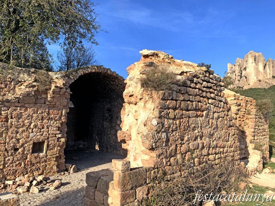 El Bruc - Sant Pau Vell i Castell de la Guàrdia 