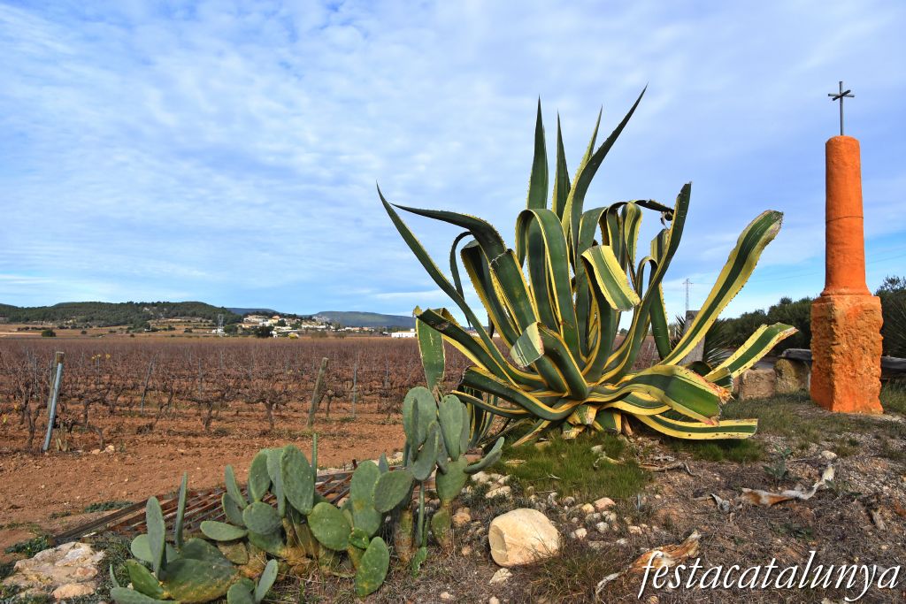 Pacs del Penedès - Refugi de l'aeròdrom de la guerra civil del Vesper de la Gloriosa 