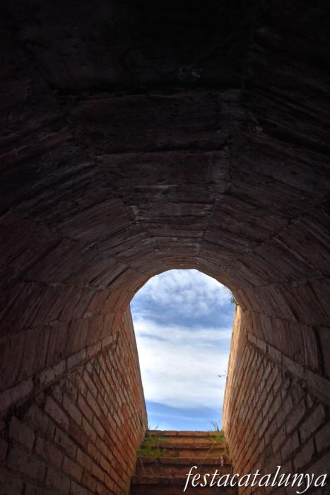 Pacs del Penedès - Refugi de l'aeròdrom de la guerra civil del Vesper de la Gloriosa 