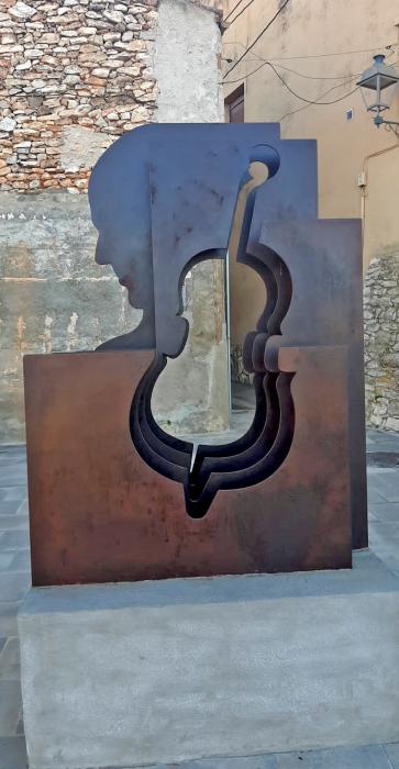 Masllorenç - Plaça Pau Casals de Masllorenç (Foto: www.festacatalunya.cat)