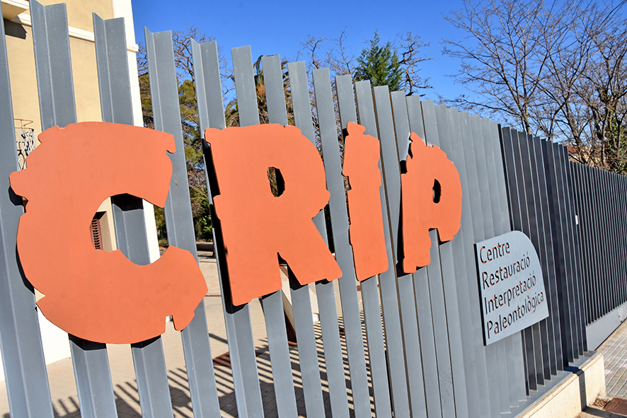 Can Roviralta, seu del Centre de Restauració i interpretació Paleontològic dels Hostalets de Pierola