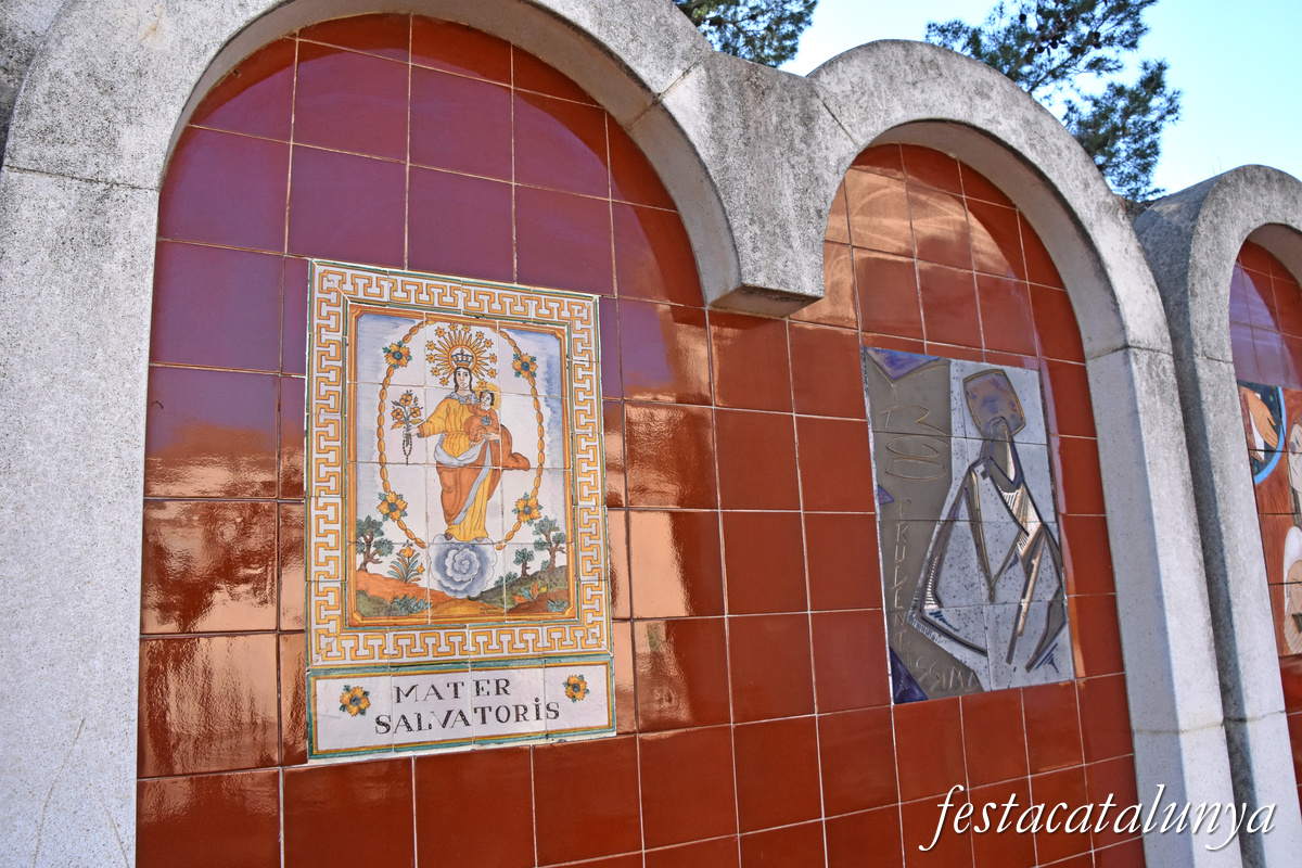 Vilallonga del Camp - Ermita de la Mare de Déu del Roser 