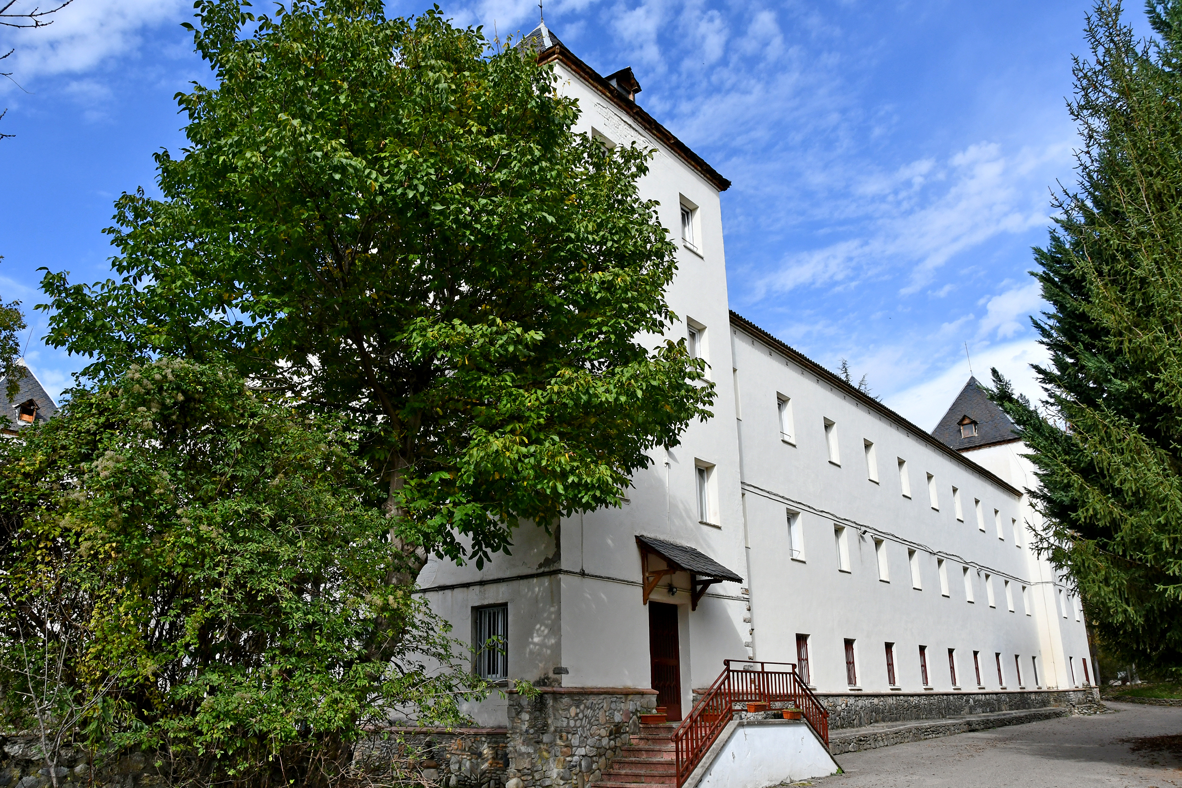 Antic seminari i actual monestir ortodox a Vilaller