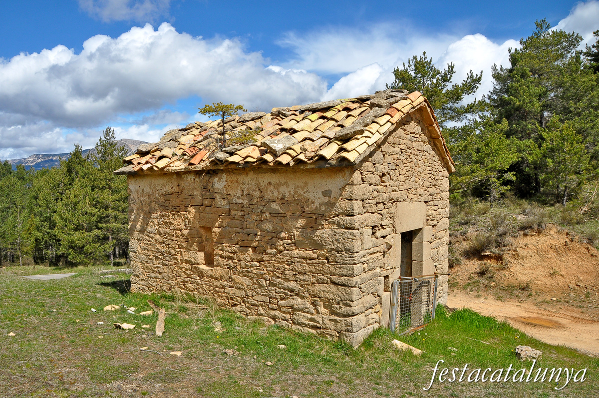 Navès - Ermita de Sant Jaume a la Serra de Busa 