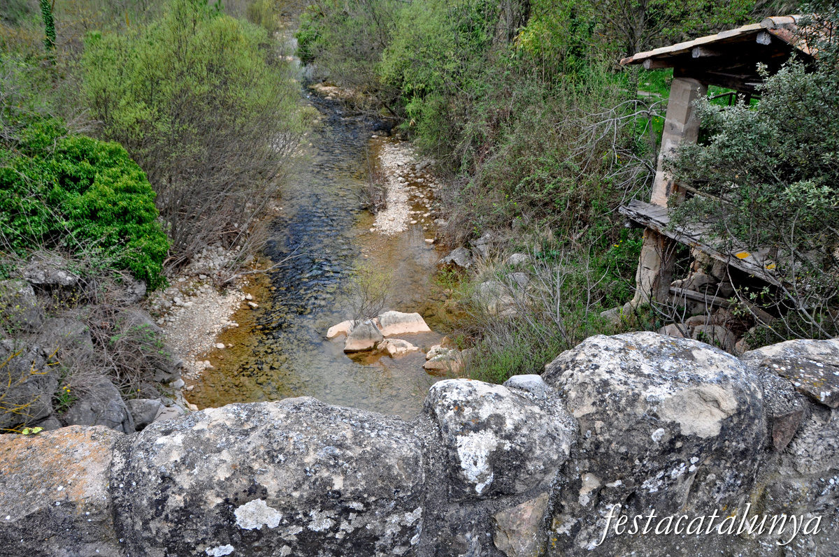 Navès - Pont Medieval a la vall d'Ora
